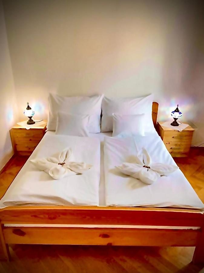 Green Apartman Эгер Экстерьер фото